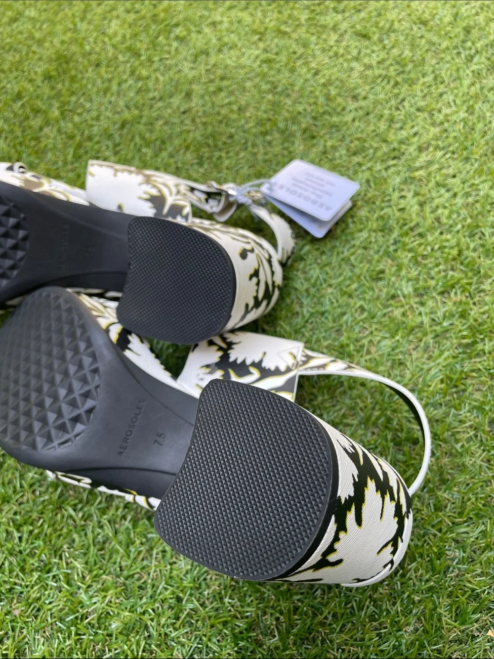 Aerosoles Shoes Camera Floral Strap Sandals Size 7.5